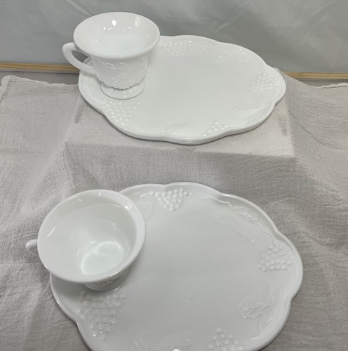 Set Of Two Vintage White Milk Glass Plate & Cup Snack Set Harvest Grape Pattern - Picture 2 of 7