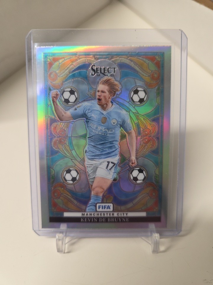 2023-24 Panini Select FIFA Kevin De Bruyne Manchester City Stained Glass 14