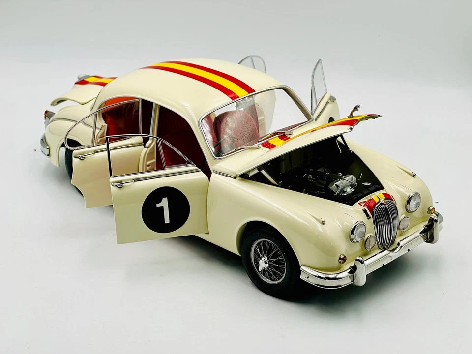 1:18 1962 Bob Jane -- #1 Jaguar Mark 2 3.8 -- Model Icons - Image 3 of 4