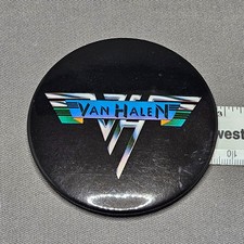 Vintage 1980s VAN HALEN Rock Band Group Logo 3&rdquo; Pin Back Button