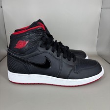 Air Jordan 1 Retro High Gs Bred Snake Size 5....