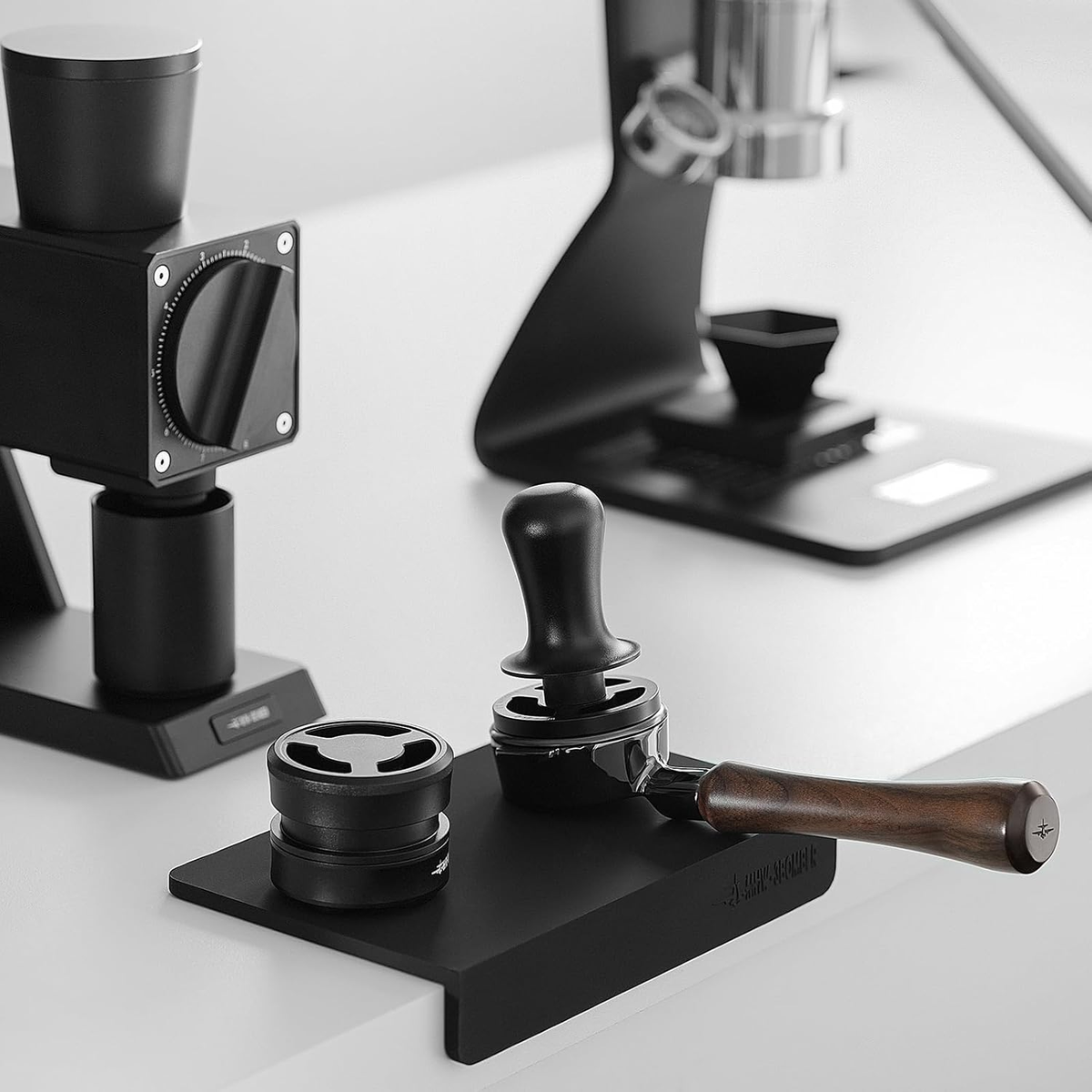 GreeSuit 58mm Bodemloze Portafilter geschikt voor E61/Flair58/ECM/Rocket/ Sanremo/Synesso/Slayer/VBM en meer 58 mm Espressomachinemodellen - 58mm Bodemloze Portafilter met 2 Puck-scherm