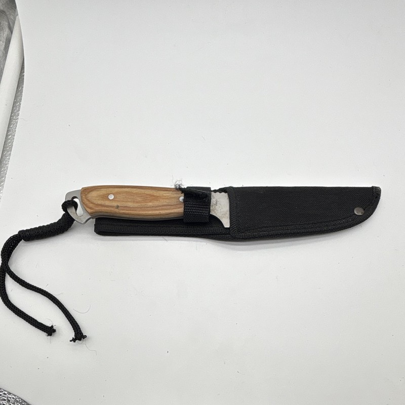 Frost Cutlery 119L33 Fixed Blade Hunting Knife 9in SS Straight Edge Lanyard