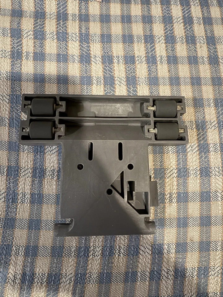 hoover floormate deluxe Floor Cleaner Bottom Plate Wheels - Image 4 of 4