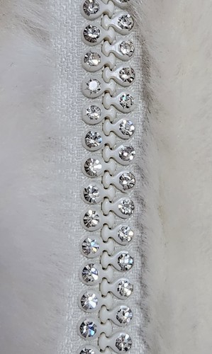 Black Mountain Women’s Faux Fur Coat Size XL Cream Snowflake & Penguin Design - Picture 3 of 7