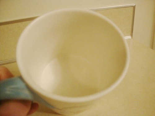 Hallmark Peanuts Linus and Snoopy Blue Blanket Handle ZIP Mug HTF Limited! - Picture 5 of 6