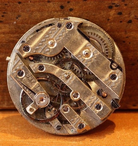 Mouvement Mécanique De Montre Zenith 525 Sans Balancier - Neuf Sans étiquette - Pièce Horlogerie