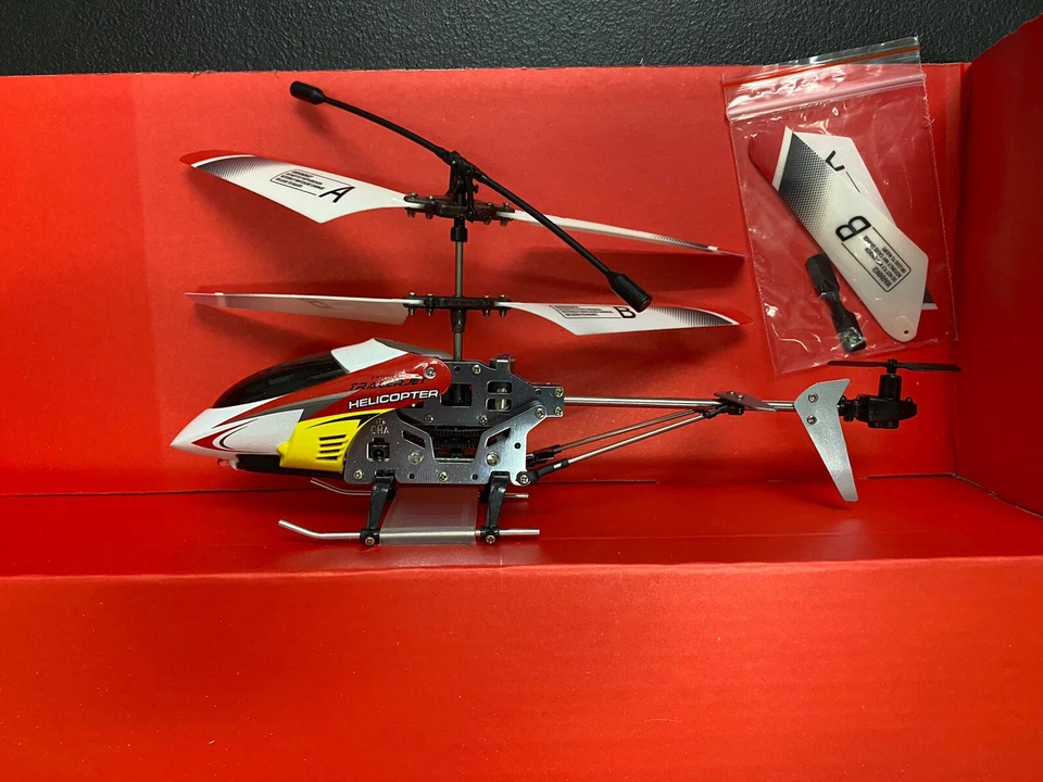 Protocol Tracerjet with Gyro 3.5 Channel Remote Control Helicopter - Image 4 of 4