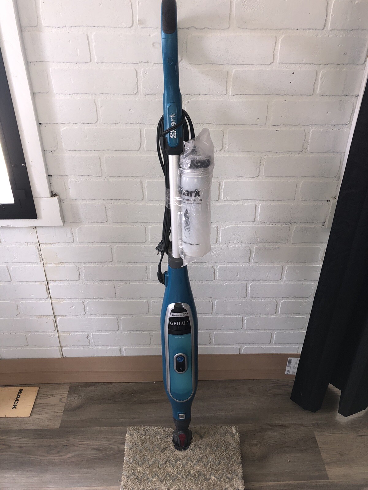 shark genius steam mop S6002