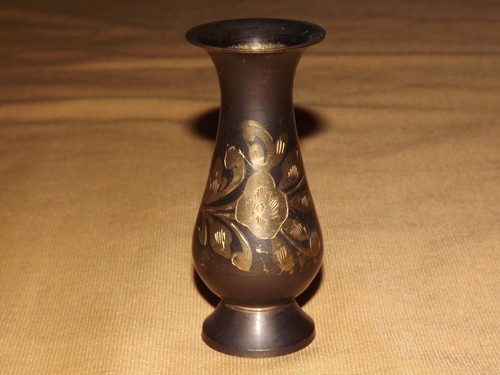 VINTAGE 3 1/2" HIGH BRASS MINI VASE