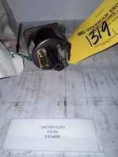 AVTRON DAVTRON CLOCK (PN:850, SN:A4000)