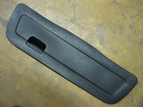 Heckklappenverkleidung verkleidung hinten Heckklappe Golf 3 1H6867605A