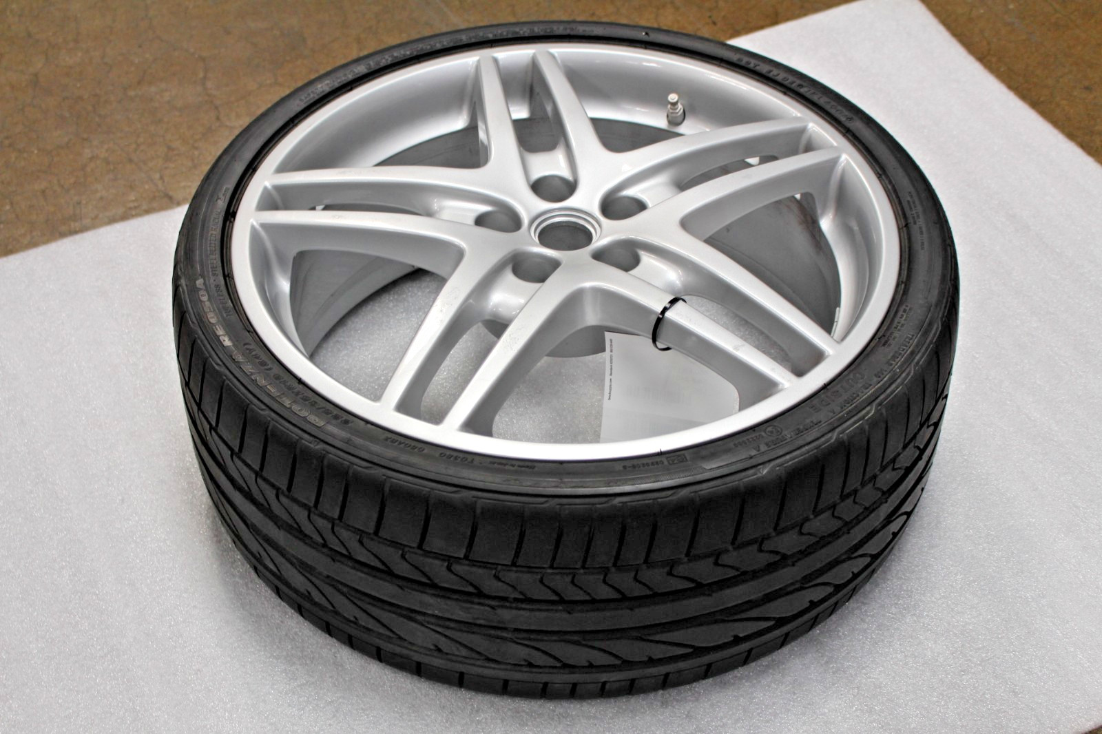 Ferrari F430 Coupe, Spider, Front Wheel, Paint Flaws, Used, P/N 194265