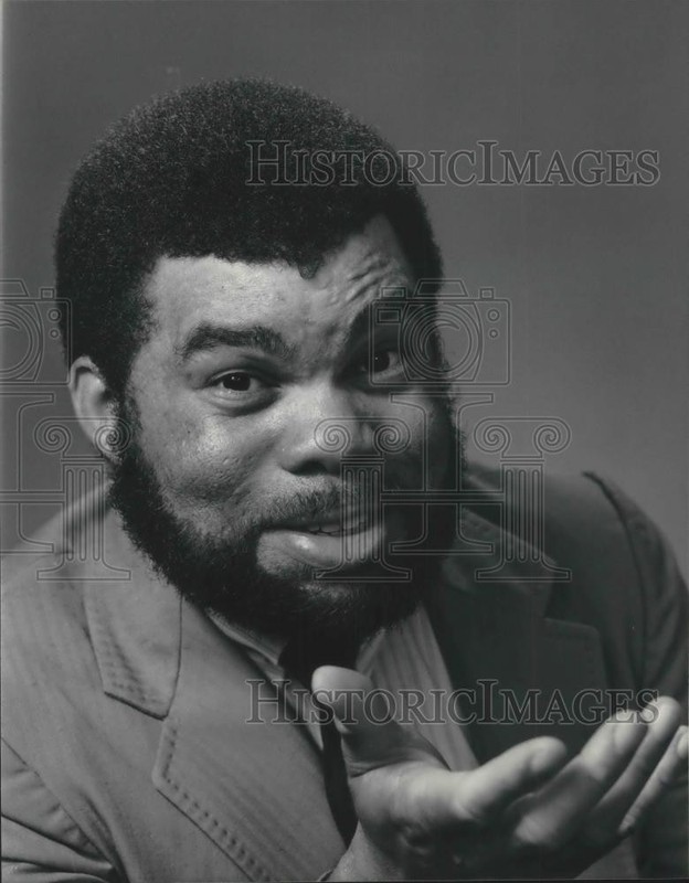 1985 Press Photo Comic Tyrone Pierre looks for laughs in Milwaukee - mjp28260