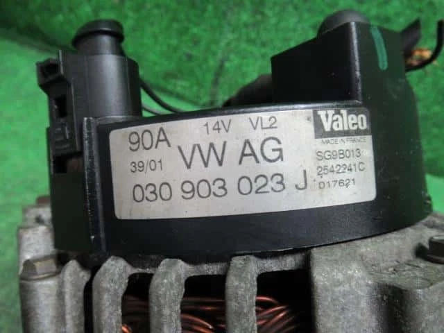 Alternador VOLKSWAGEN Golf 2002 GF-1JAPK [Usado] [PA91526606] Foto 3 de 4