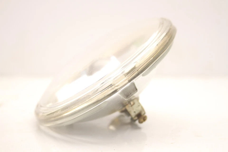 4405 - 30W PAR36 Very Narrow Spot Automotive Lamp - Image 4 of 4