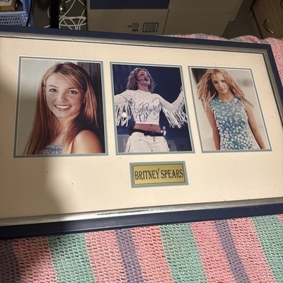 BRITNEY SPEARS Hand Signed Autograph * BUY GENUINE with COA