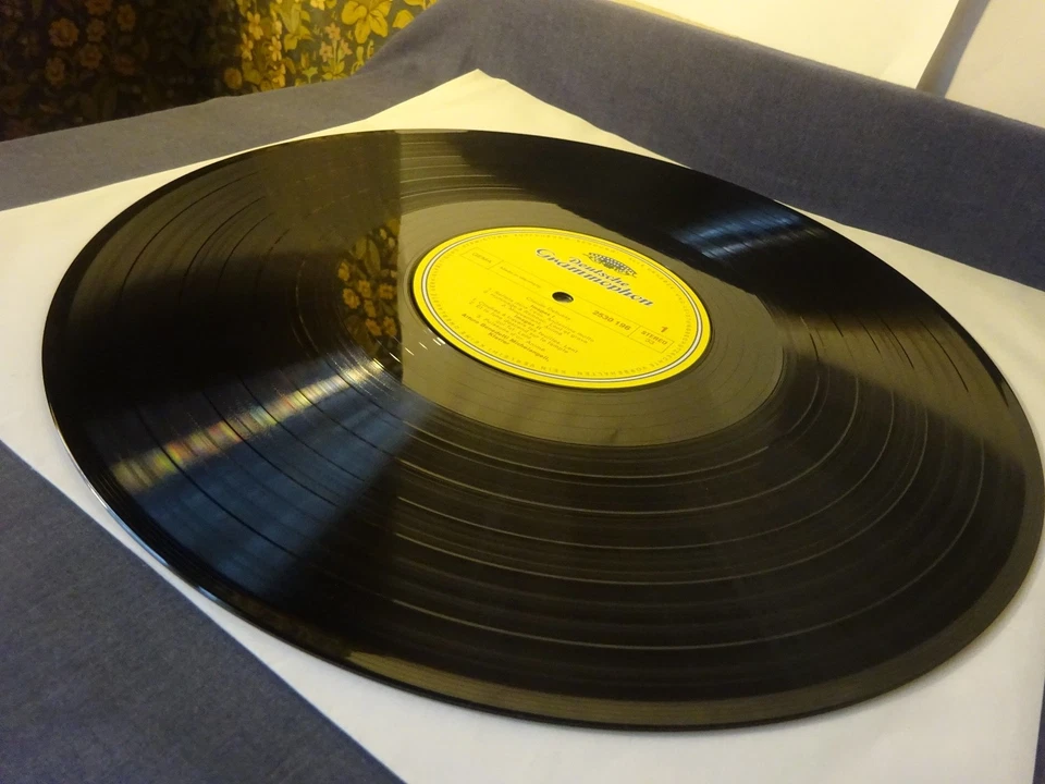 NM DEBUSSY - IMAGES I & II etc LP, Arturo Benedetti Michelangeli, DG 2530 196 - Image 4 of 4