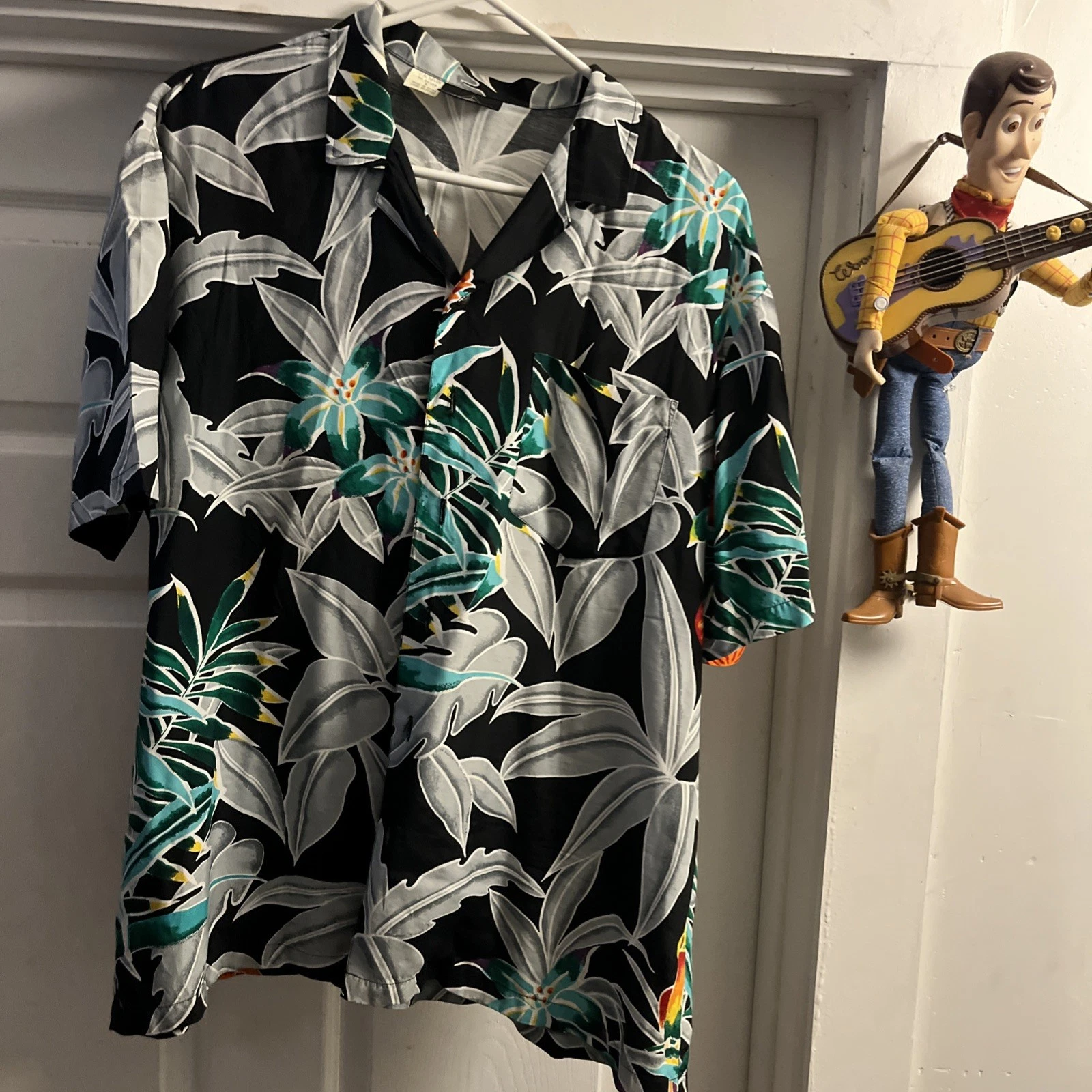 Vtg Kennington Hawaiian Shirt Men’s Large 100% Rayon Floral Parrot Tropical NICE