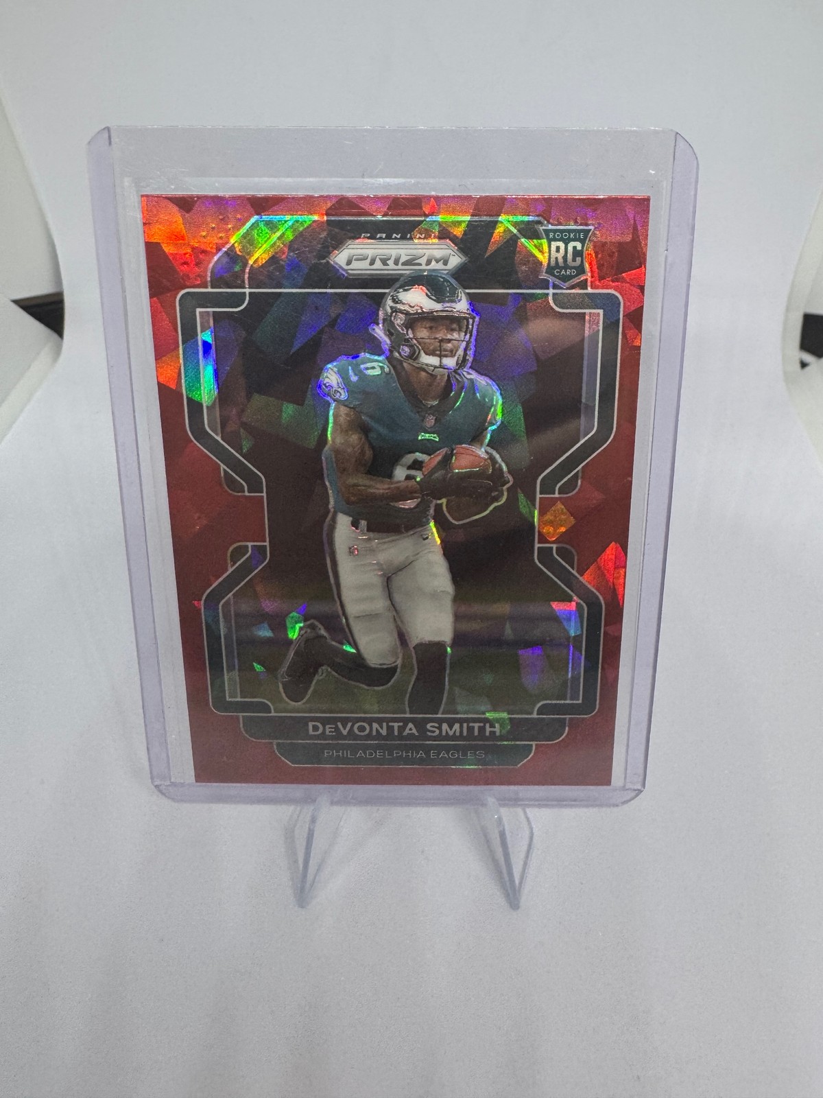 2021 Panini Prizm #335 DeVonta Smith Red Ice