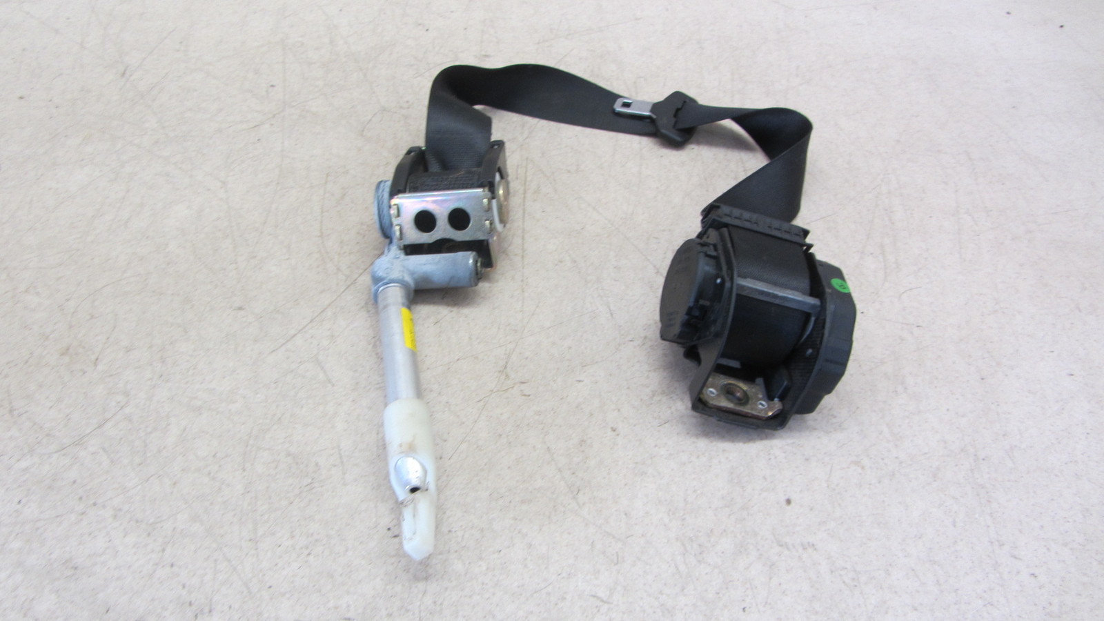 0208 BMW 745i 750i E65 Seat Belt Passenger Right Rear 4115 for sale