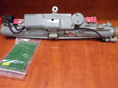 Dauphin Helicopter Rotor Servo Actuator SC-8034-01