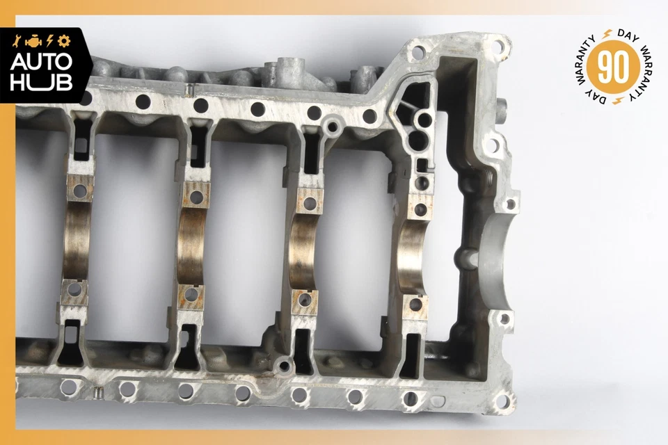 06-13 BMW Z4 E89 3.0i 328i 128i 528i Cilindro del motor Estuche del cigüeñal inferior OEM Foto 2 de 4