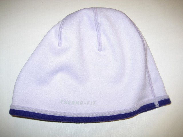 nike therma fit beanie