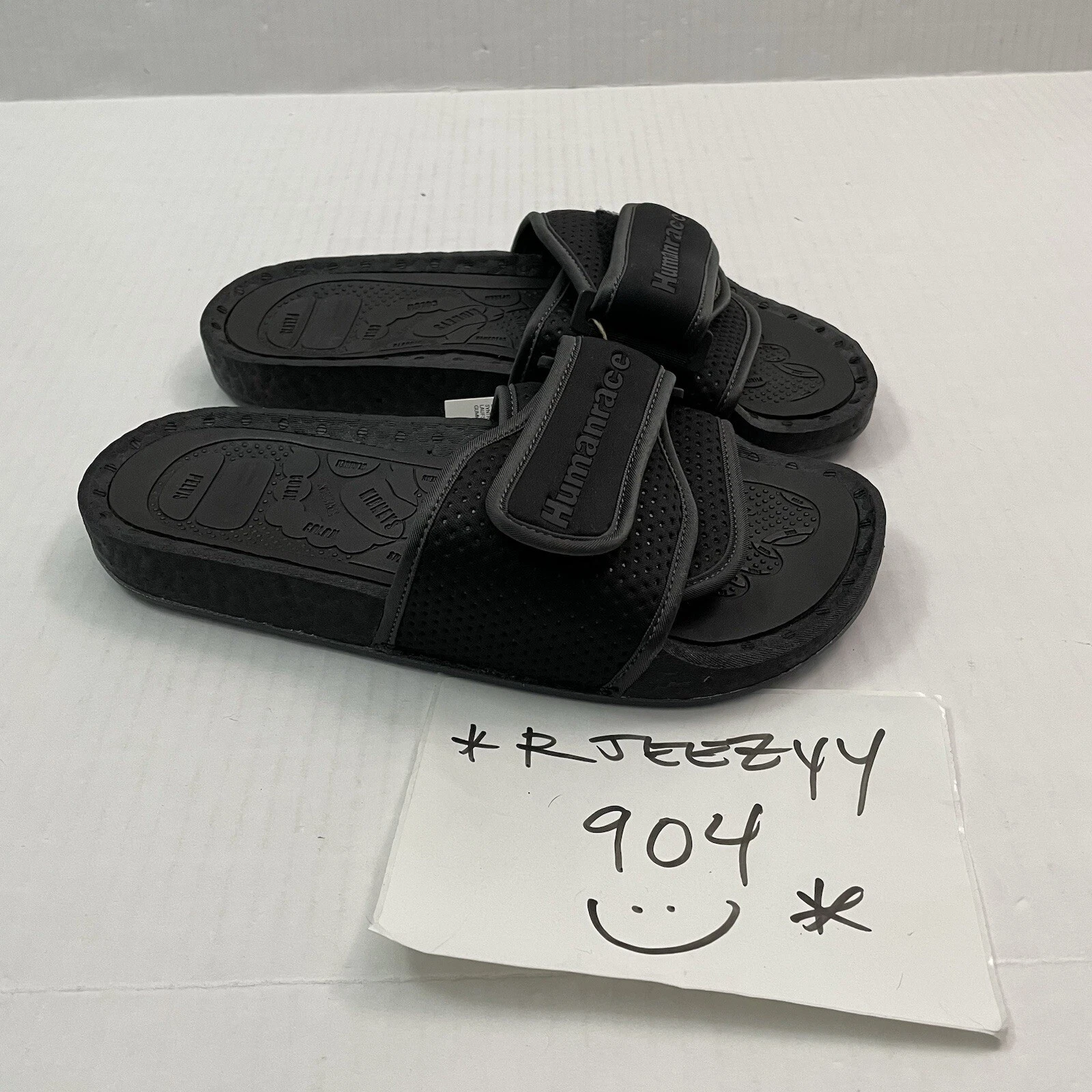 Scivoli da uomo taglia 7 Adidas Pharrell x Chancletas Hu slip on boost neri GX2483