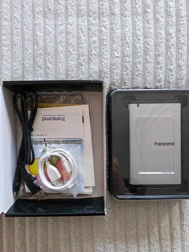 Transcend 0Gb StoreJet External 2.5" HDD Enclosure USB2.0 (Silver) - Image 4 of 4