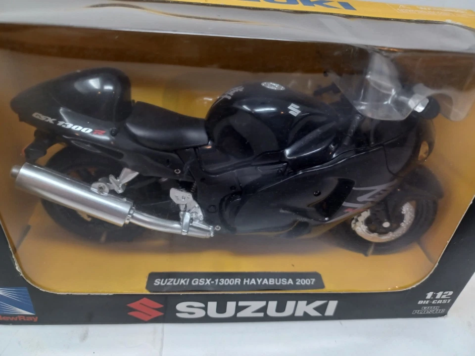 Nueva colección Ray Roadrider Suzuki GSX-1300R HAYaBUSA 2007 1:12 Diecast  Foto 2 de 3
