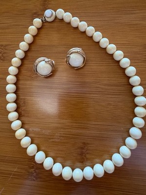 Rare  Signed Ciner White Glass Necklace 19 L and Clip Earrings .75''D  Parare/Set
