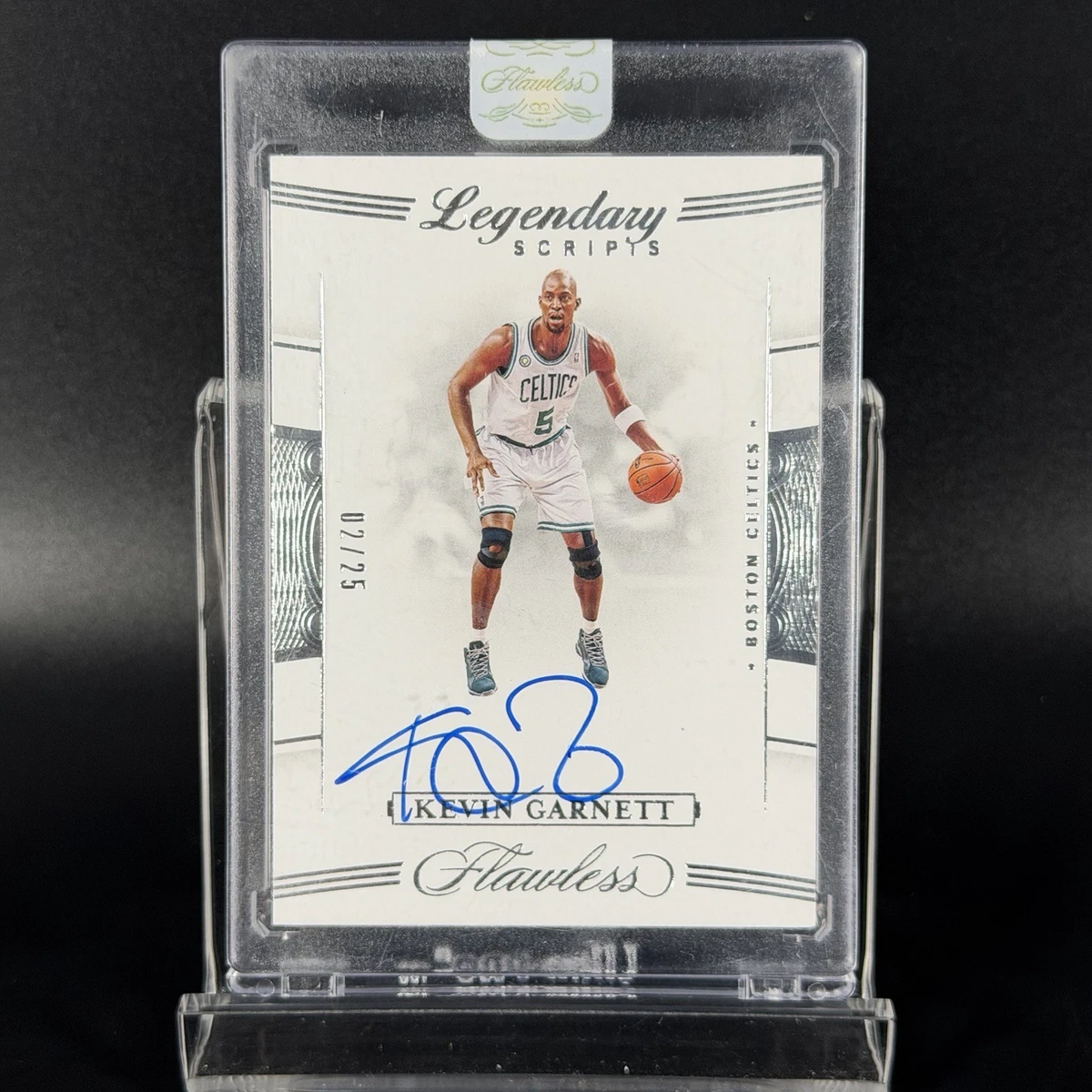 Kevin Garnett Basketball Autographed Sports Trading Cards