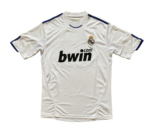 2024-25 Topps Real Madrid Team Set Base Mesut Ozil Auto #036/250