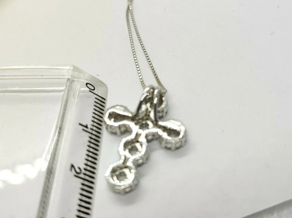 collana donna argento con croce con zirconi bianchi - Immagine 4 di 4