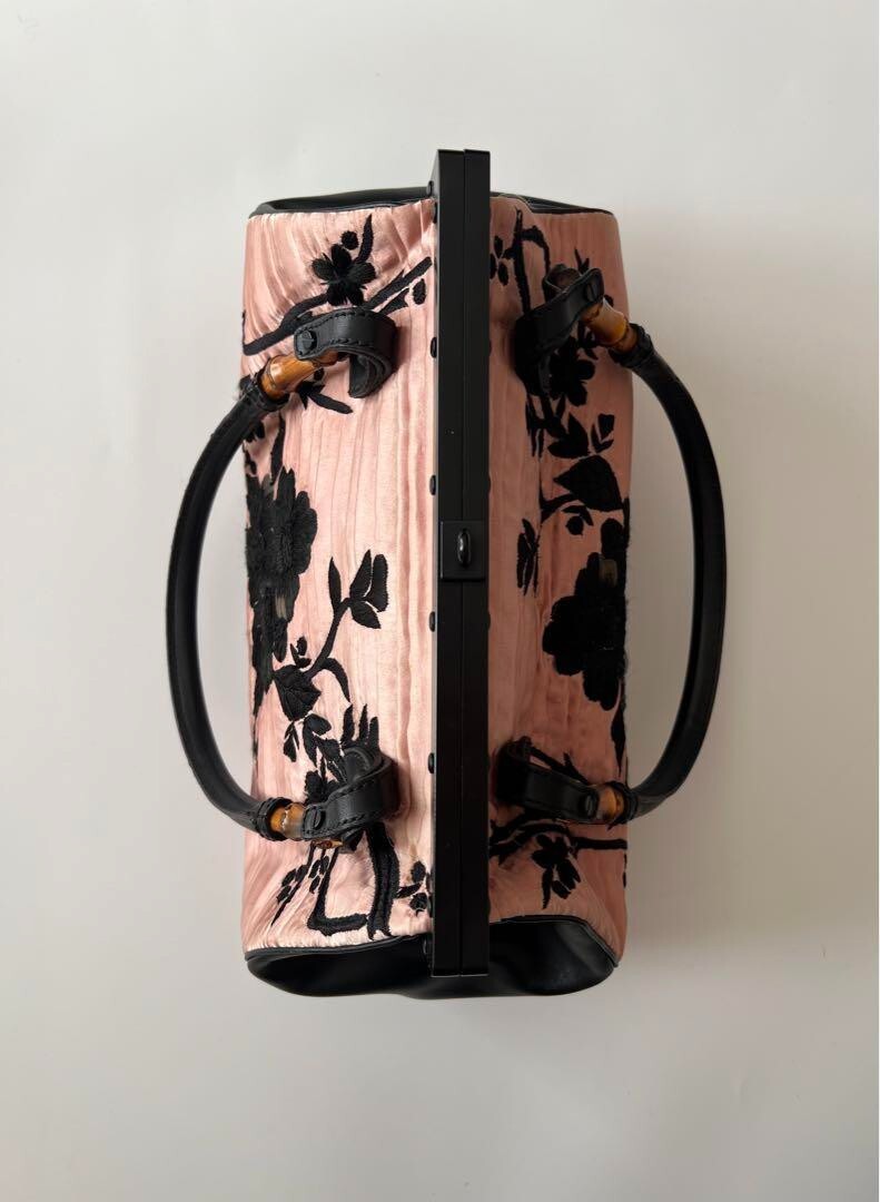 GUCCI SS2003 Tom Ford Handbag Shoulder Bag Pink Black GUCCI SS2003 Tom Ford Handbag Shoulder Bag Pink Black