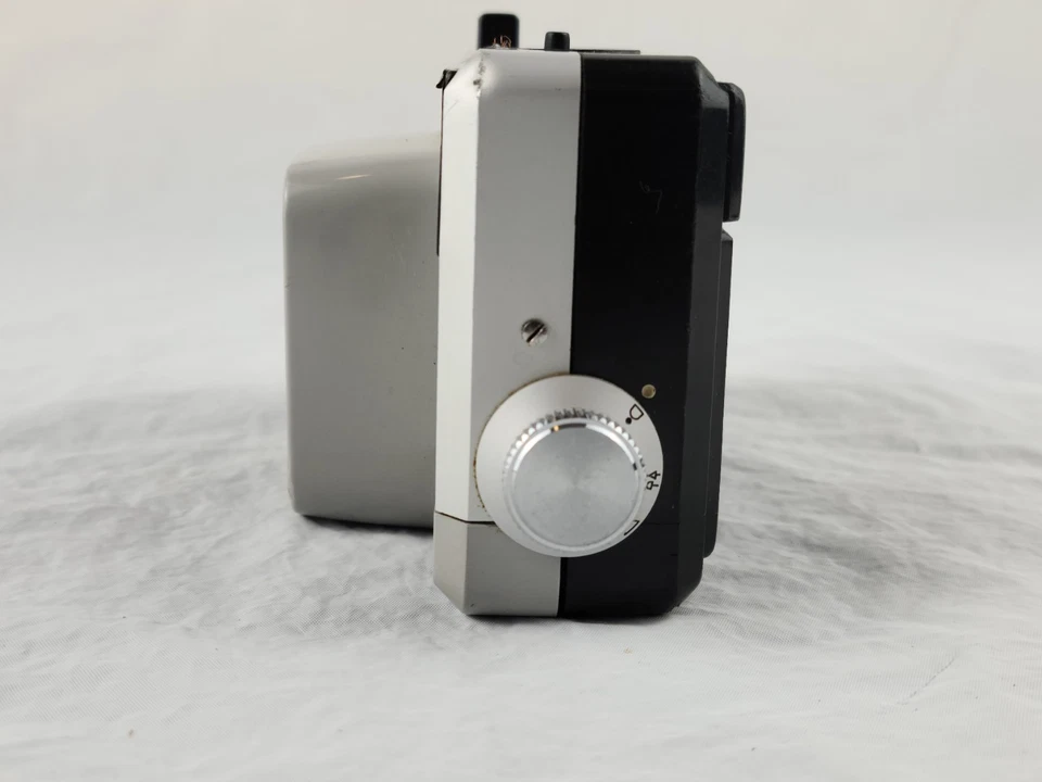 Cámara fotográfica Minolta Autopak 500 126 1966 vintage - sin probar para piezas o reparación Foto 3 de 4