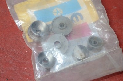 NOS 1984 Dodge Plymouth Chrysler Silver RADIO KNOB SET Mopar 4311530 Diplomat 84