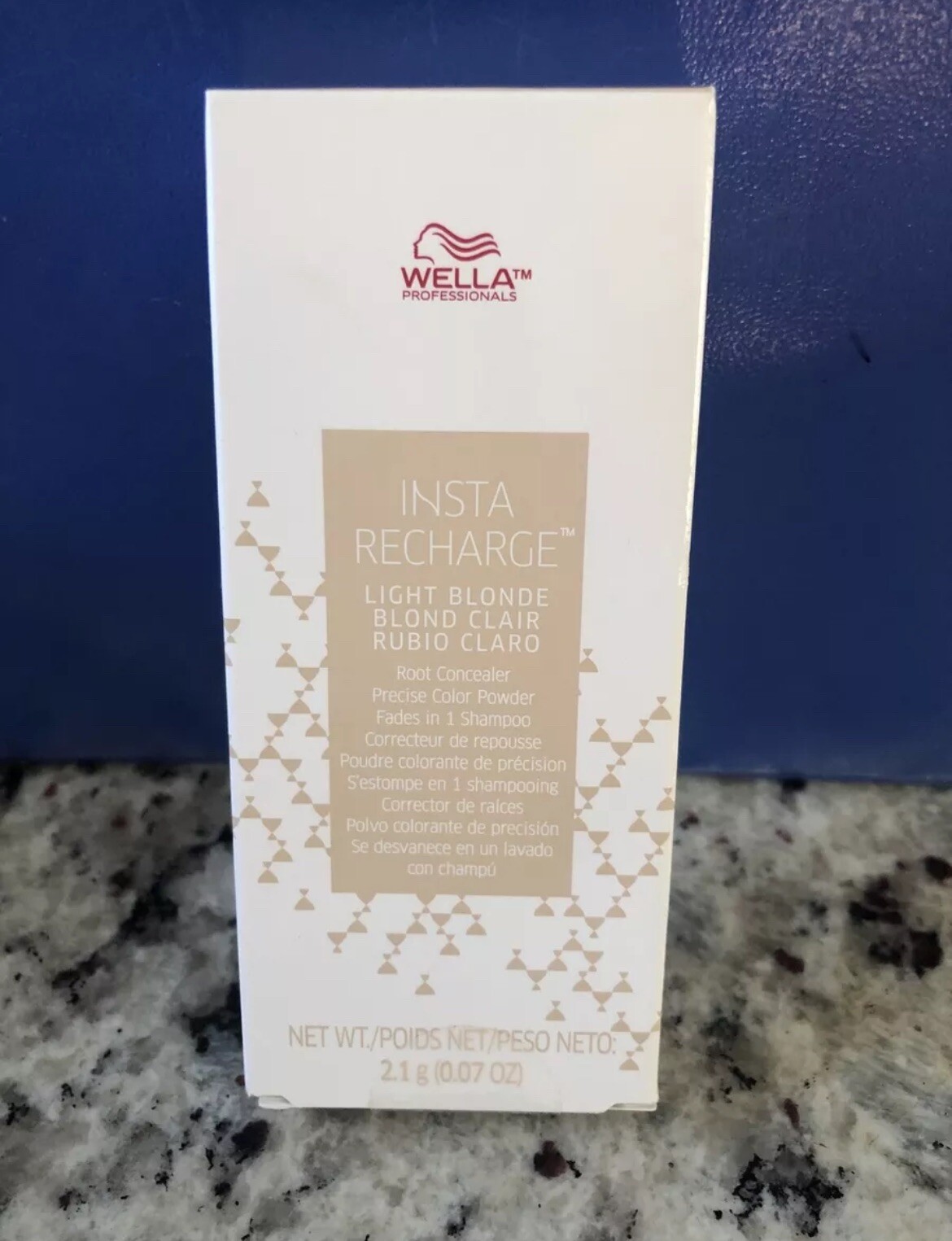 Wella Insta Recharge Light Blonde Root Concealer 0.07 oz 