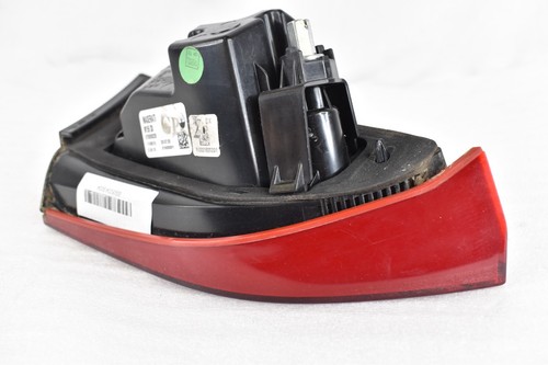 2014-2017 MASERATI QUATTROPORTE M156 OEM RIGHT INNER TAIL LIGHT LAMP 670009228 - Picture 14 of 23