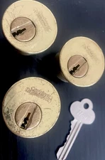 CORBIN RUSSWIN 3 MORTISE CYLINDER 1-1/8 Size WITH 1 KEY , All 3 Sam Key .
