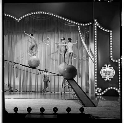 The Rogge Sisters Performing on TV 1966 The Hollywood Palace Old Photo 8