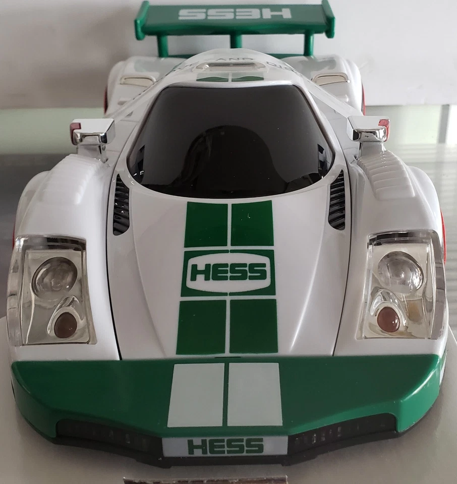 Hess Race Car and Racer 2009 con luces sonidos tracción trasera motor alimentado por batería  Foto 3 de 4