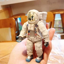10cm Spaceman Space Suit Astronaut Action Figure Moon Landing Robot Models Toy 