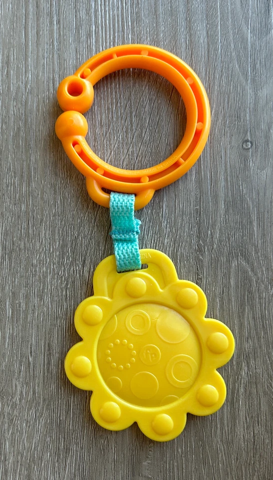 Asiento de piso Fisher Price Sit Me Up REEMPLAZO pieza de juguete flor amarilla/naranja Foto 2 de 2