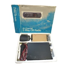 Radio Shack TRC-479 40 Channel 2-Way CB Radio Realistic w/ Mic New TRC479 CB Vtg
