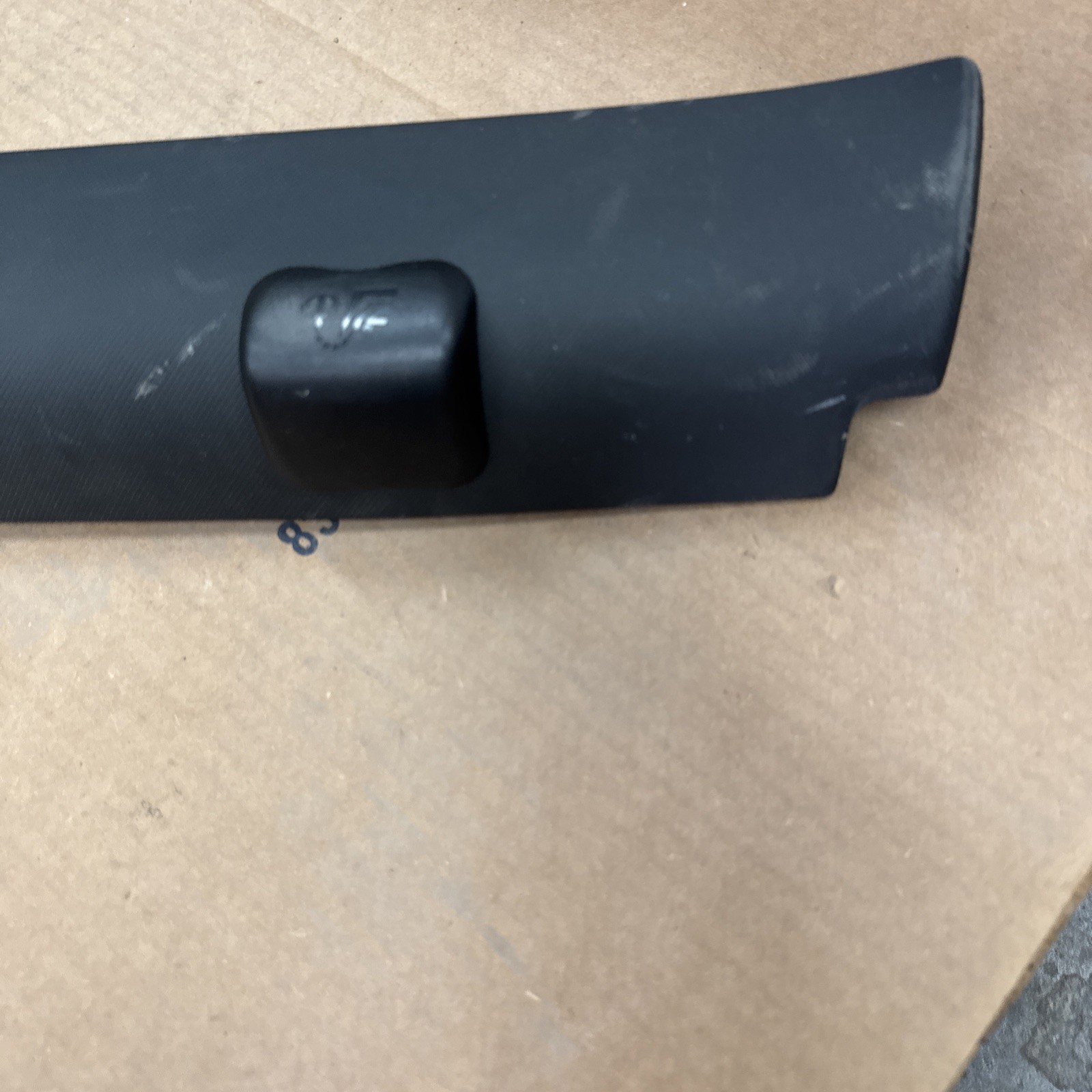 2008 2009 2010 2011 2012 2014 2015 AUDI R8 REAR TRIM Panel Center Cover Trim Oem
