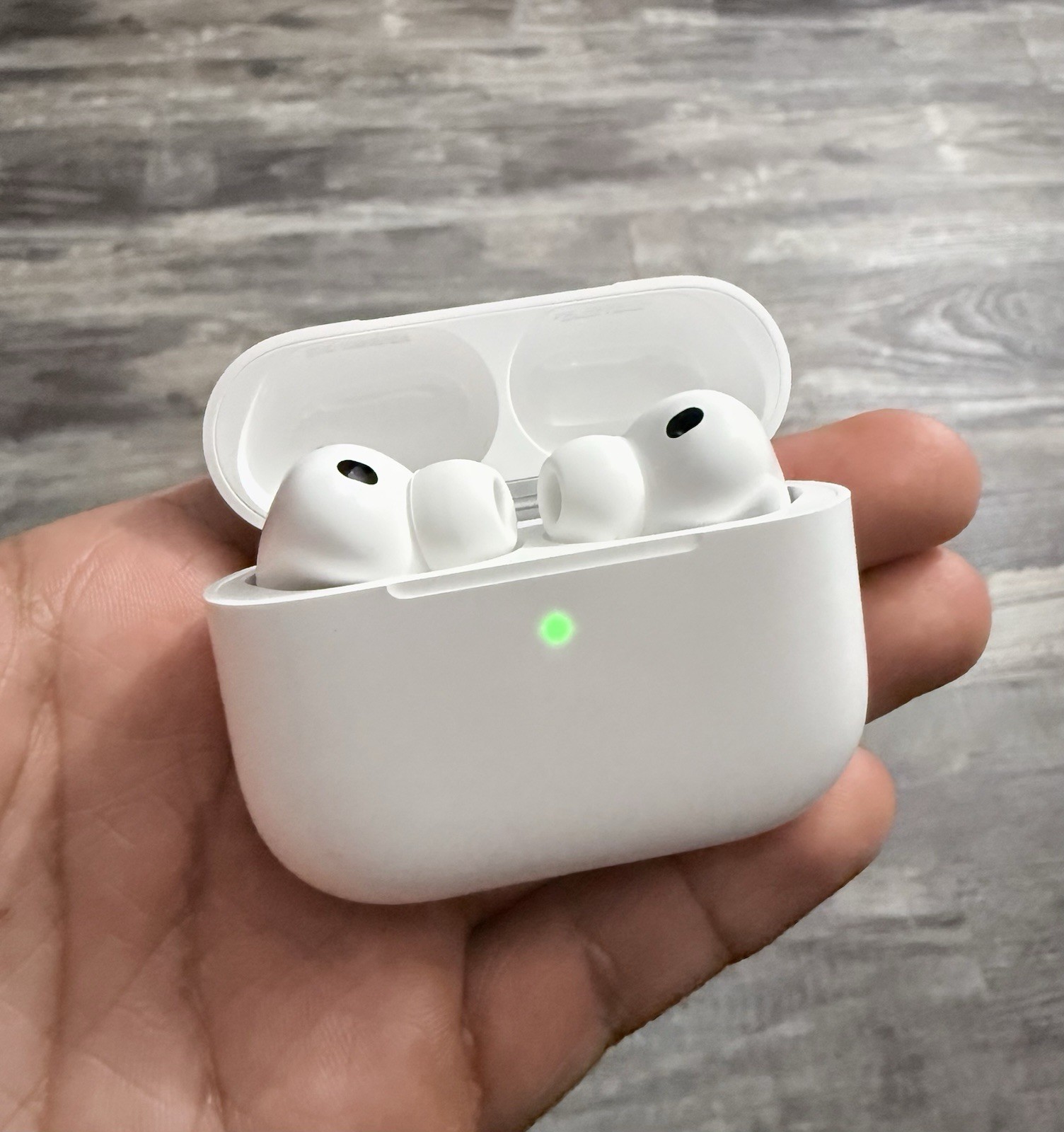 Apple AirPod Pro 3rd Wireless Active Noise Cancelling Earbuds-White