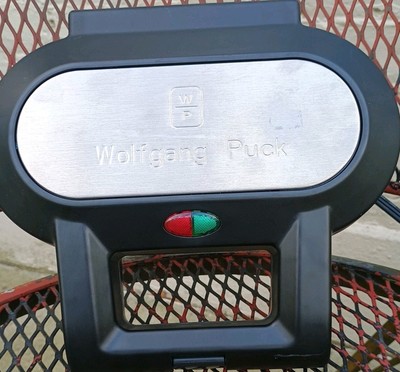 Wolfgang Puck Bistro 900 Watt 2 Mold Pie & Pastry Baker, Black