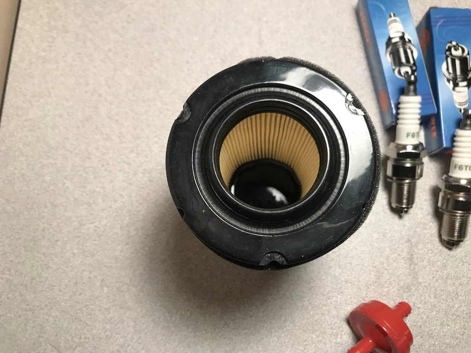 Filtro de aire Craftsman T105, bujías y filtro de combustible Foto 3 de 3